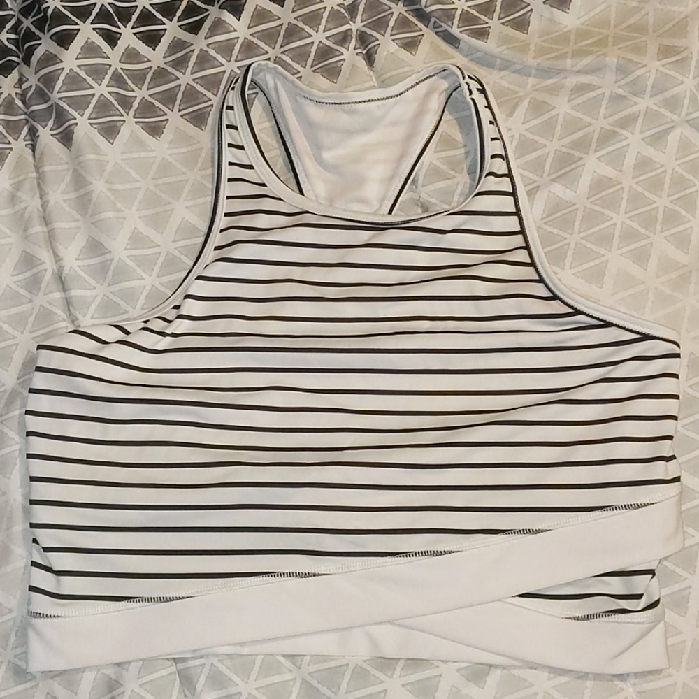 90 degree by reflex workout crop